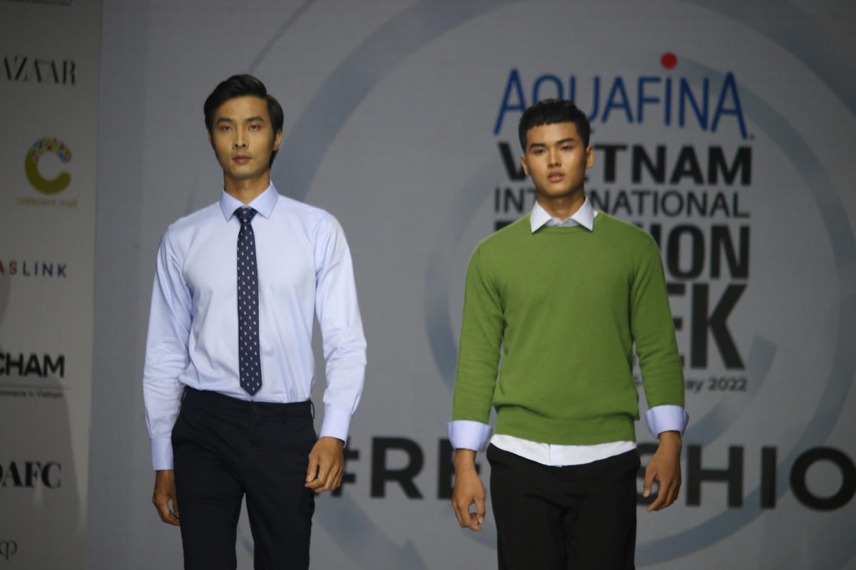 Trong show diễn tới đây, thời trang nam với phong cách tối giản sẽ trở thành xu hướng mới trong năm 2022.