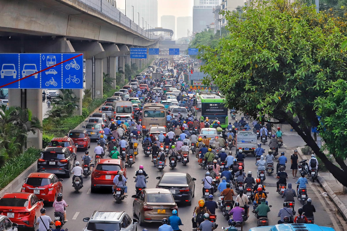 Để phục vụ thi công Dự án hệ thống xử lý nước thải Yên Xá chiếc "lô cốt" đầu tiên được rào chắn có chiều dài 59 m, chiều rộng 6,5 m (diện tích lô cốt khoảng 383 m).