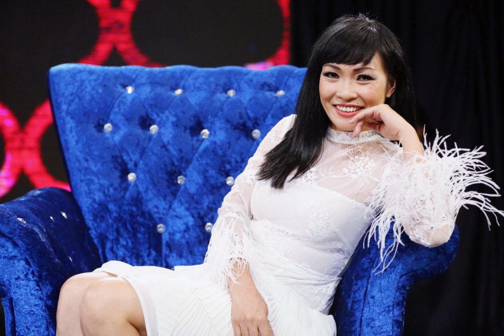 Phương Thanh xuống tóc vì khởi tâm hướng Phật. 
