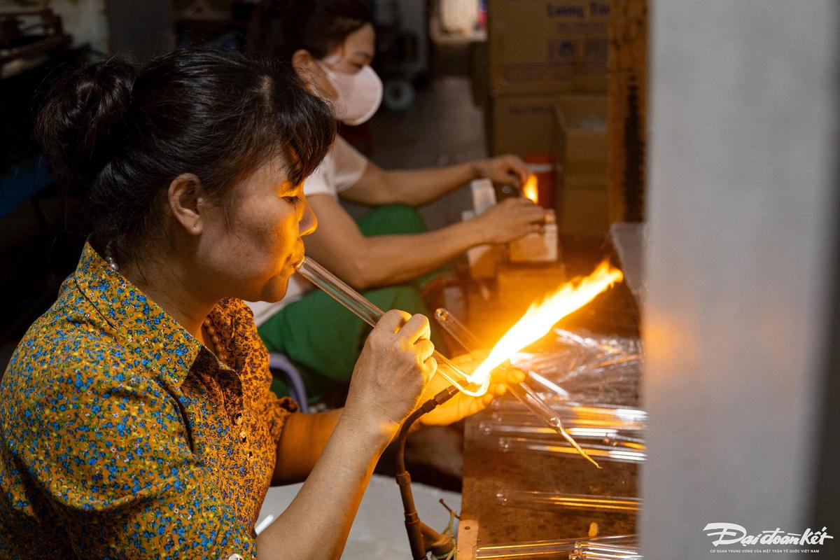 thoi_thuy_tinh-le-khanh16.jpg