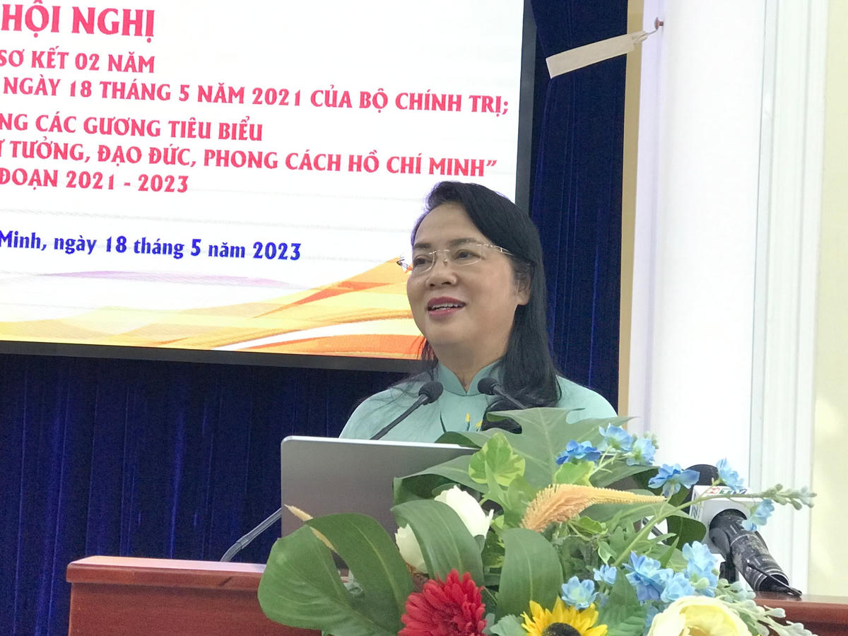 Bà Trần Kim Yến phát biểu tại hội nghị.