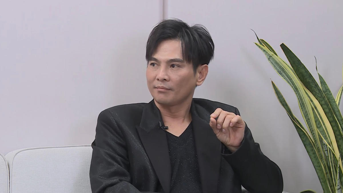 Lâm Hùng bù đắp cho con gái sau khoảng thời gian dài nhờ ông bà ngoại chăm sóc.