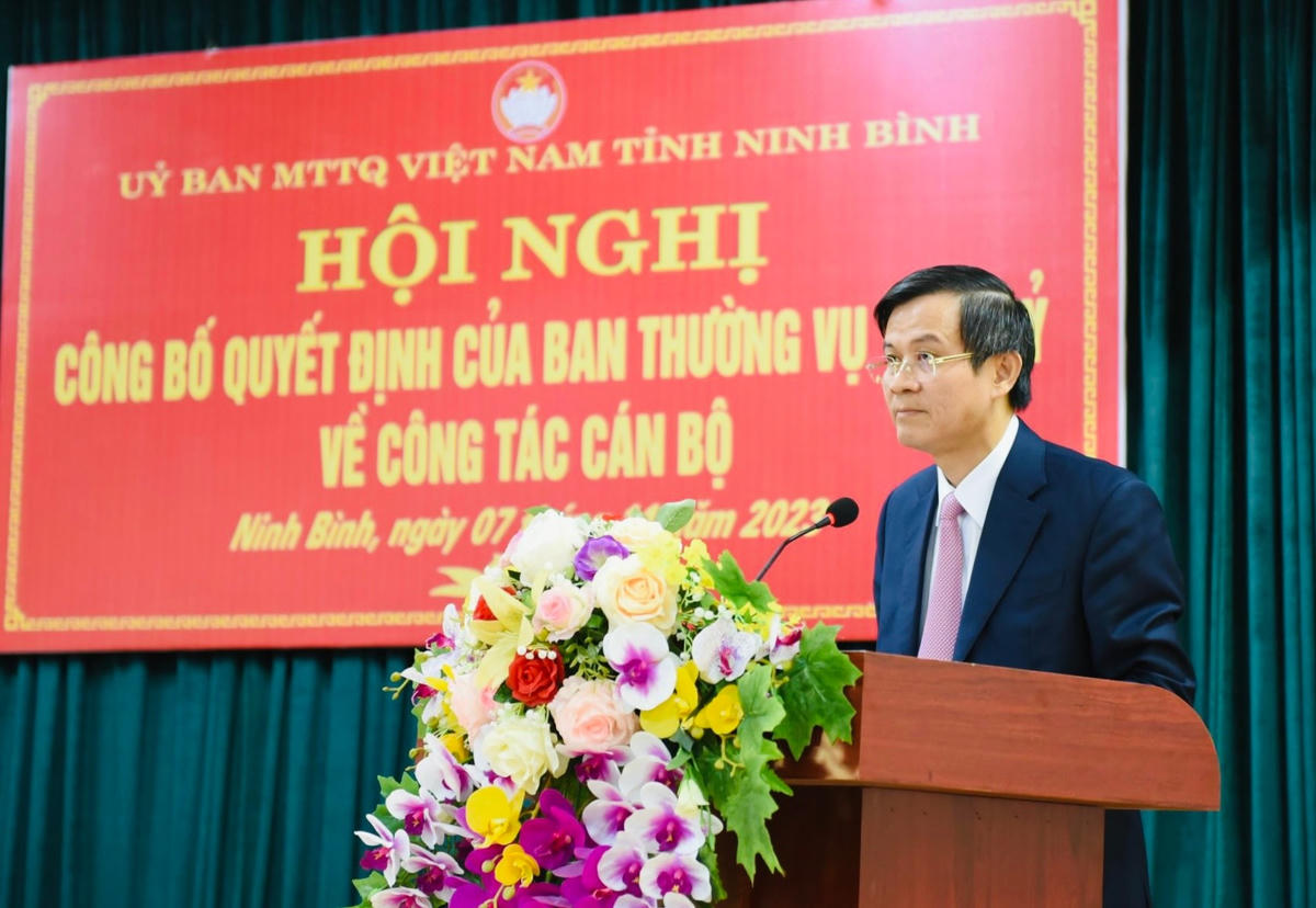 Bí thư Tỉnh ủy Ninh Bình Đoàn Minh Huấn tin tưởng ông Nguyễn Hoàng Hà sẽ hoàn thành tốt nhiệm vụ trên cương vị mới.