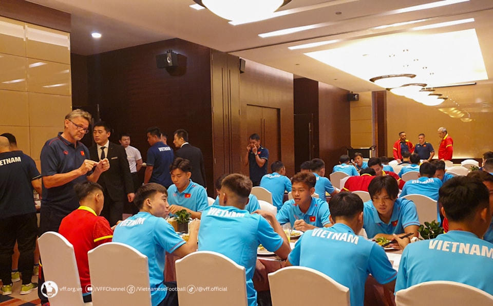 Đội tuyển Việt Nam đến Trung Quốc, bắt đầu hành trình FIFA Days