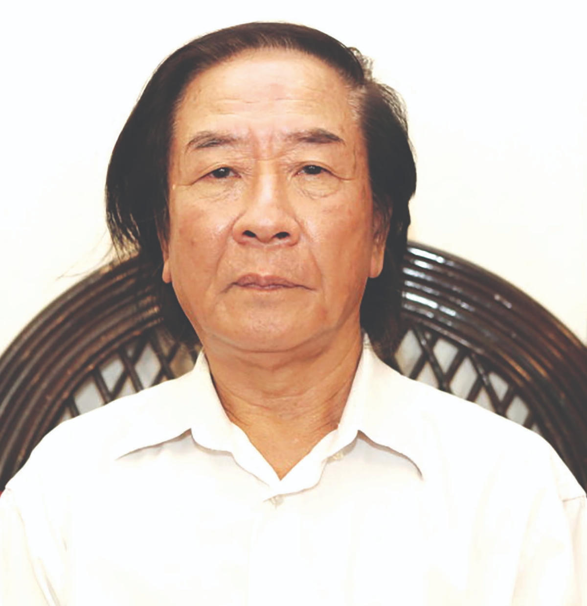 TS Nguyễn Xuân Thủy.  