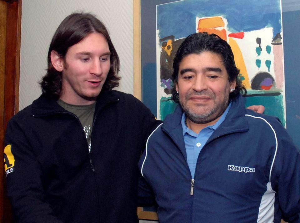 Messi và Maradona.