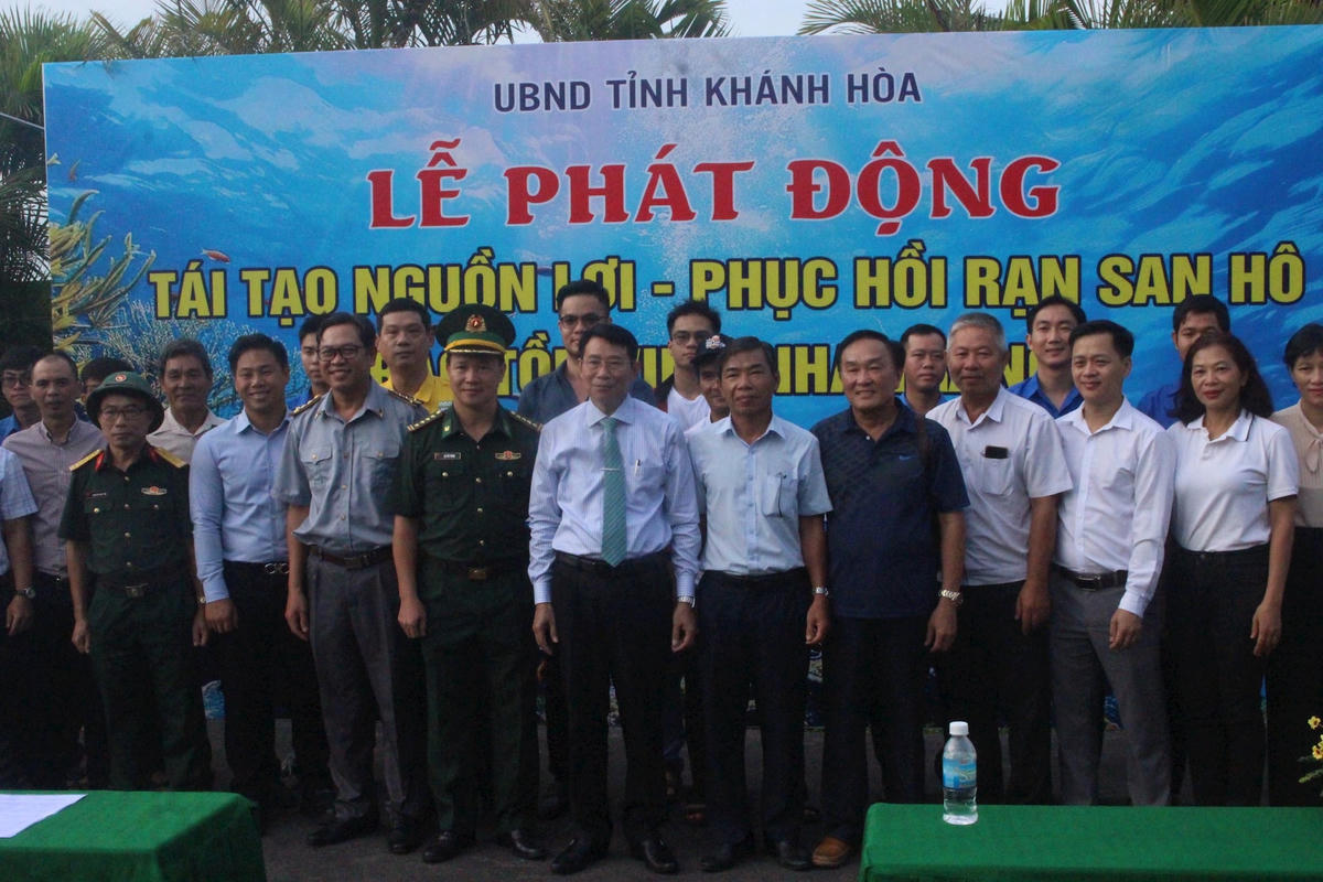 Các đại biểu tham dự tại buổi lễ. (ảnh Thùy Trang)