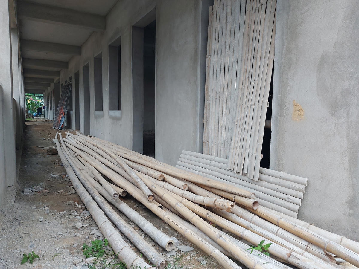 Theo dự kiến, công trình này sẽ hoàn thiện và bàn giao vào tháng cuối năm 2021. Tuy nhiên, đến thời điểm trên, sau khi hoàn thiện phần thô, nhà thầu bất ngờ ngừng thi công dự án cho đến nay.