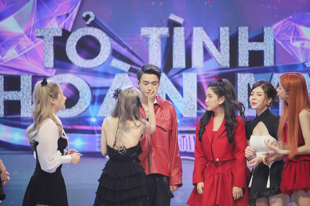 Ảnh: Perfect Universe.  