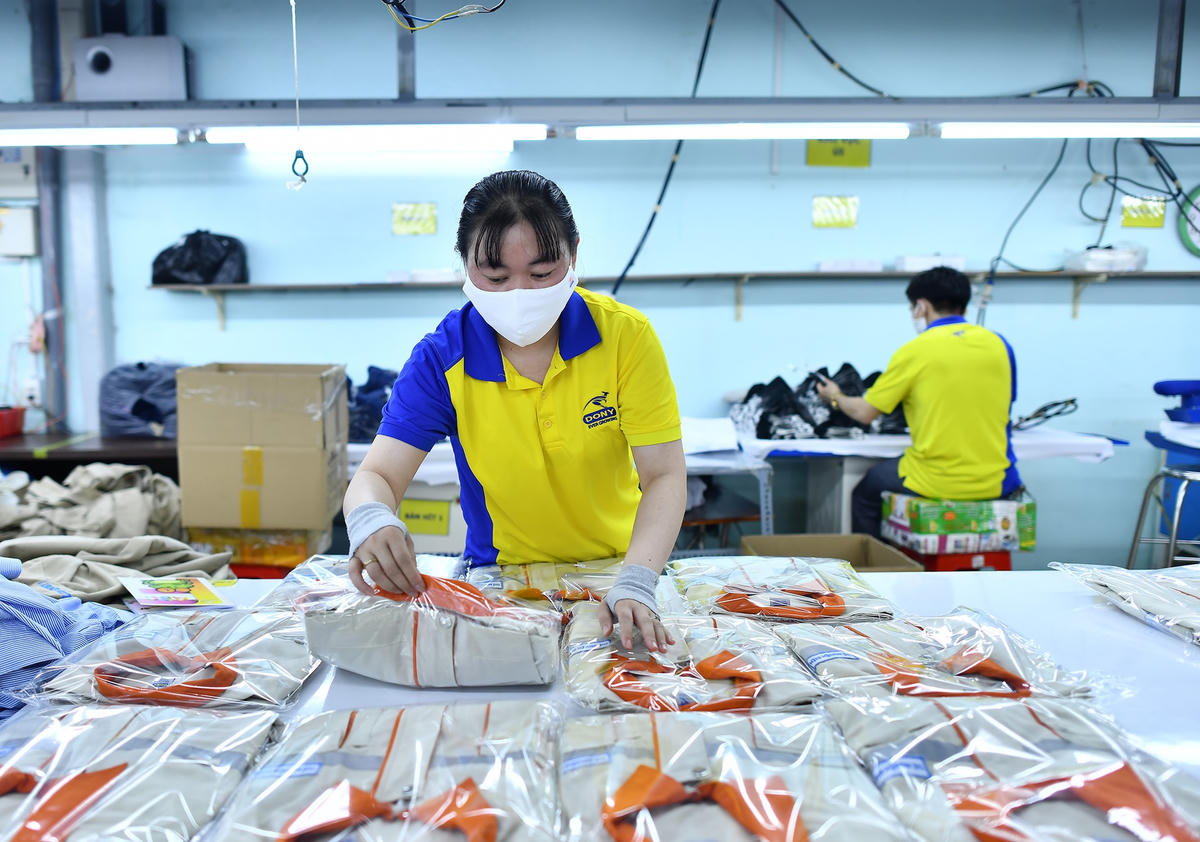 Nhiều doanh nghiệp dệt may sụt giảm đơn hàng xuất khẩu trầm trọng.