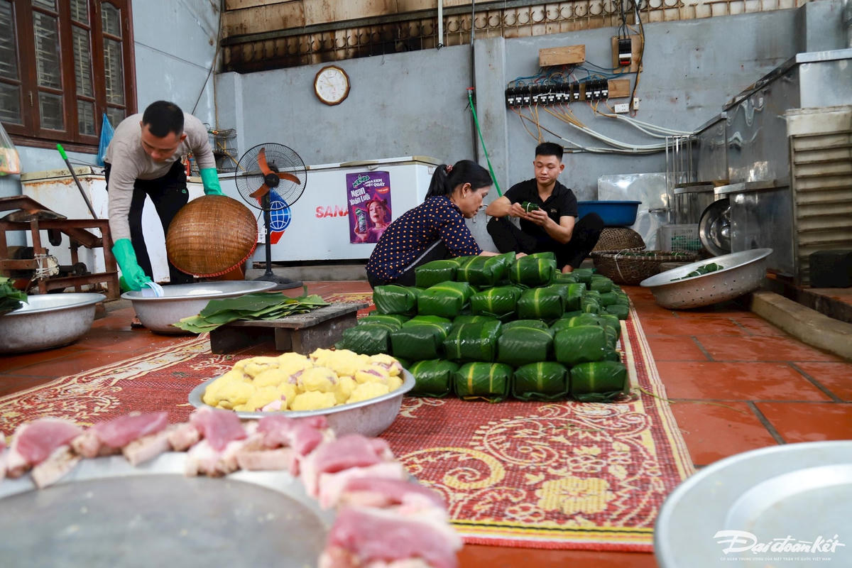 W_banh_chung_tranh_khuc-le-khanh18.jpg