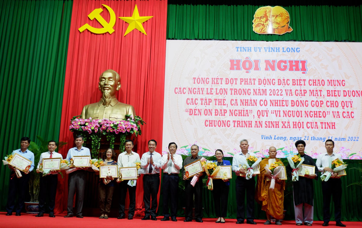 Nhiều tập thể, cá nhân có thành tích đóng góp vào công tác an sinh xã hội của tỉnh Vĩnh Long được biểu dương, khen thưởng.
