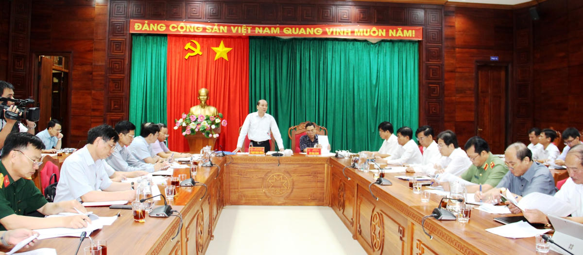 Toàn cảnh cuộc họp.
