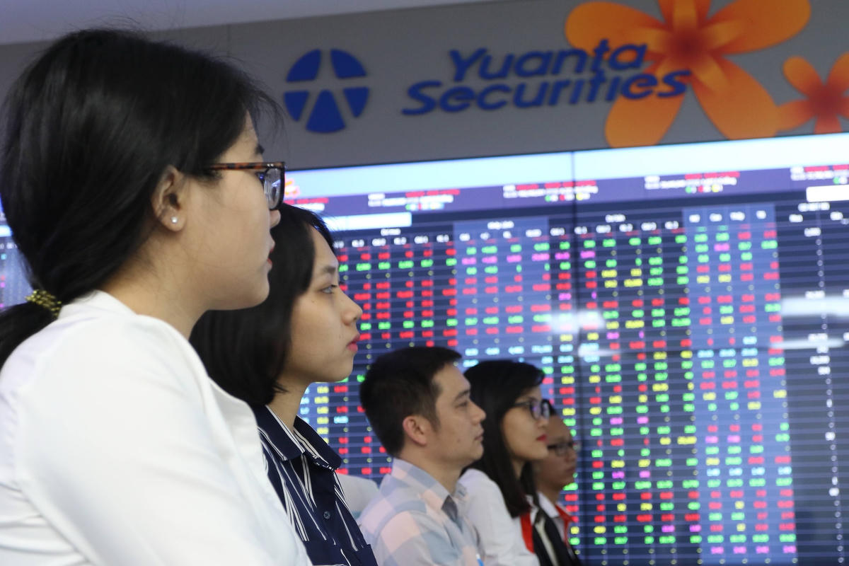 Thị trường chứng khoán bước vào năm 2023 với nhiều kỳ vọng khả quan. Ảnh: Quang Vinh.