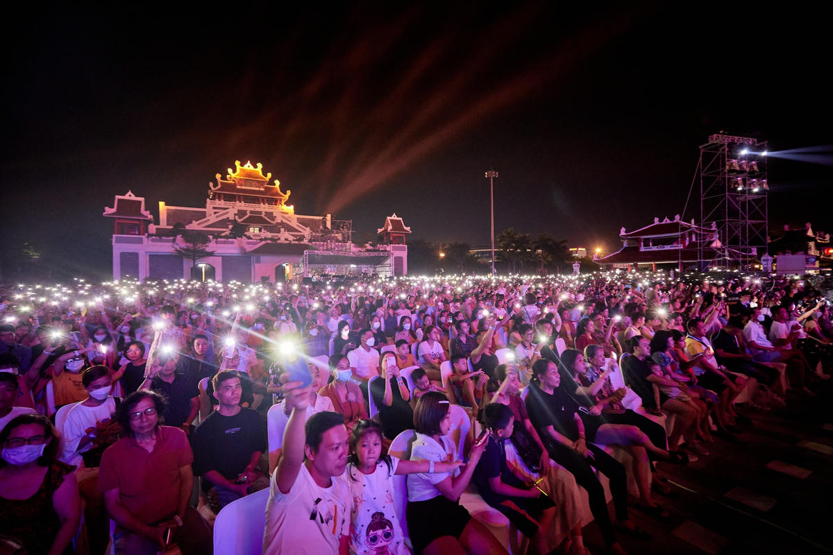 Đà Nẵng: Sông Hàn rực lửa trong Đại nhạc hội tận hưởng mùa hè