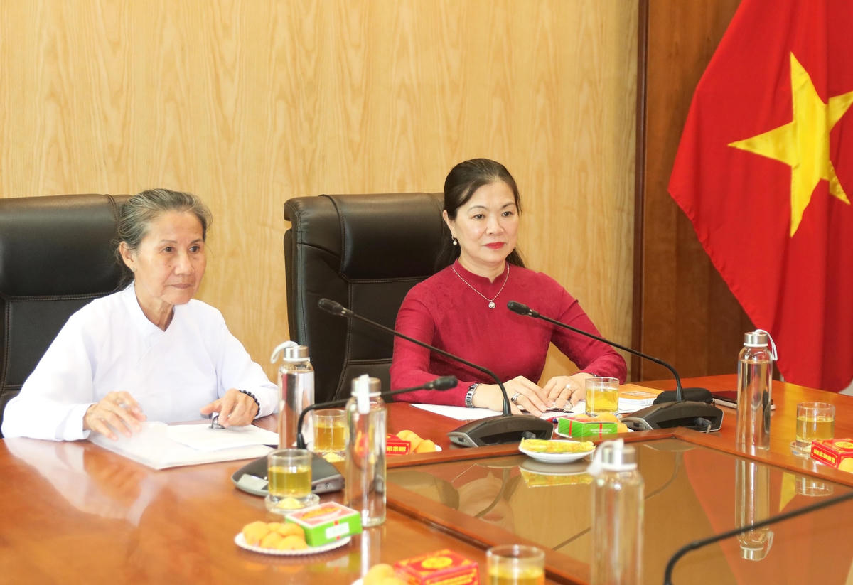 Phó Chủ tịch UBTƯ MTTQ Việt Nam Trương Thị Ngọc Ánh chủ trì tiếp Đoàn đại biểu Nữ phái Hội thánh Cao Đài Minh Chơn đạo.