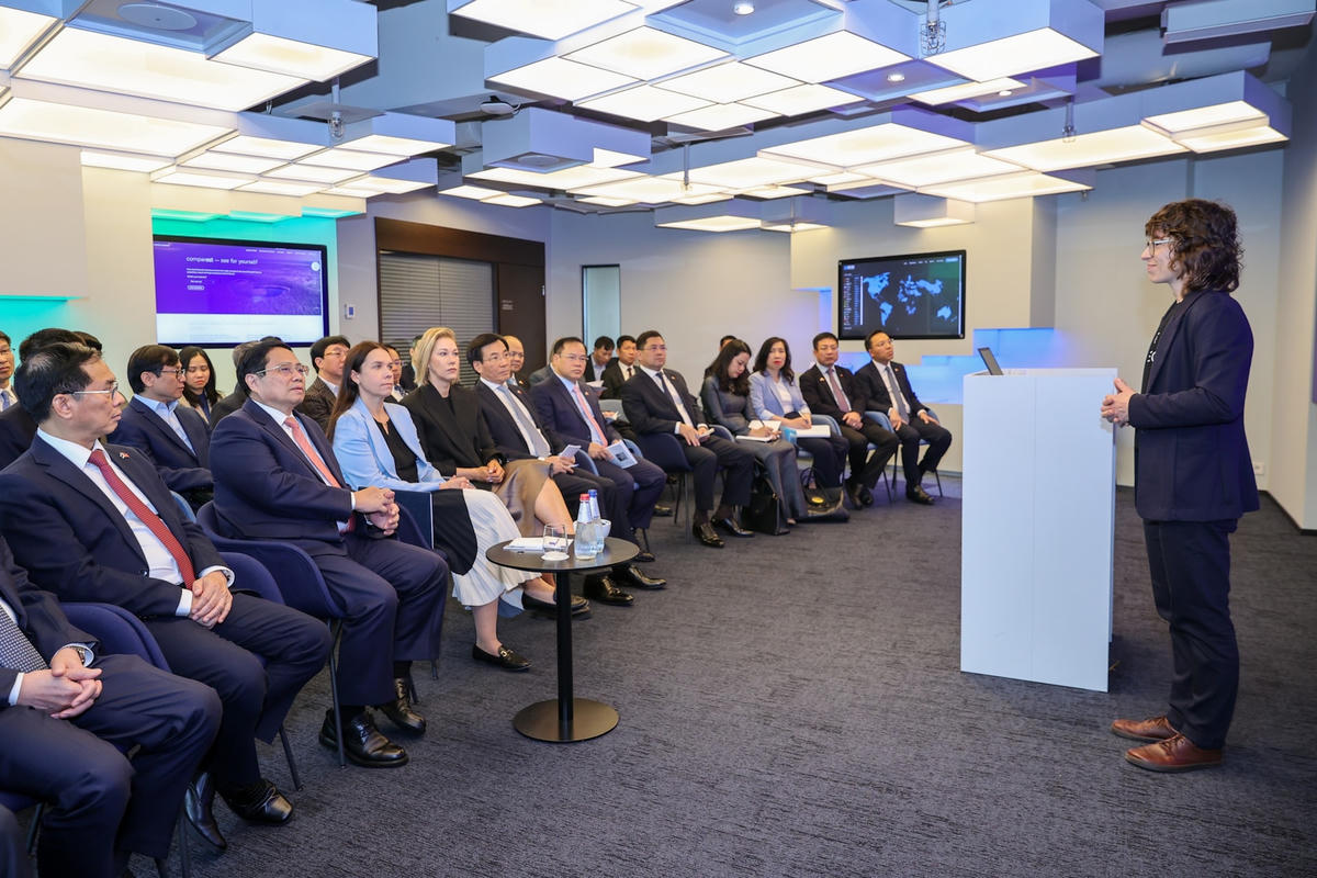 Thủ tướng thăm trung tâm chính phủ số hàng đầu thế giới tại Estonia- Ảnh 3.