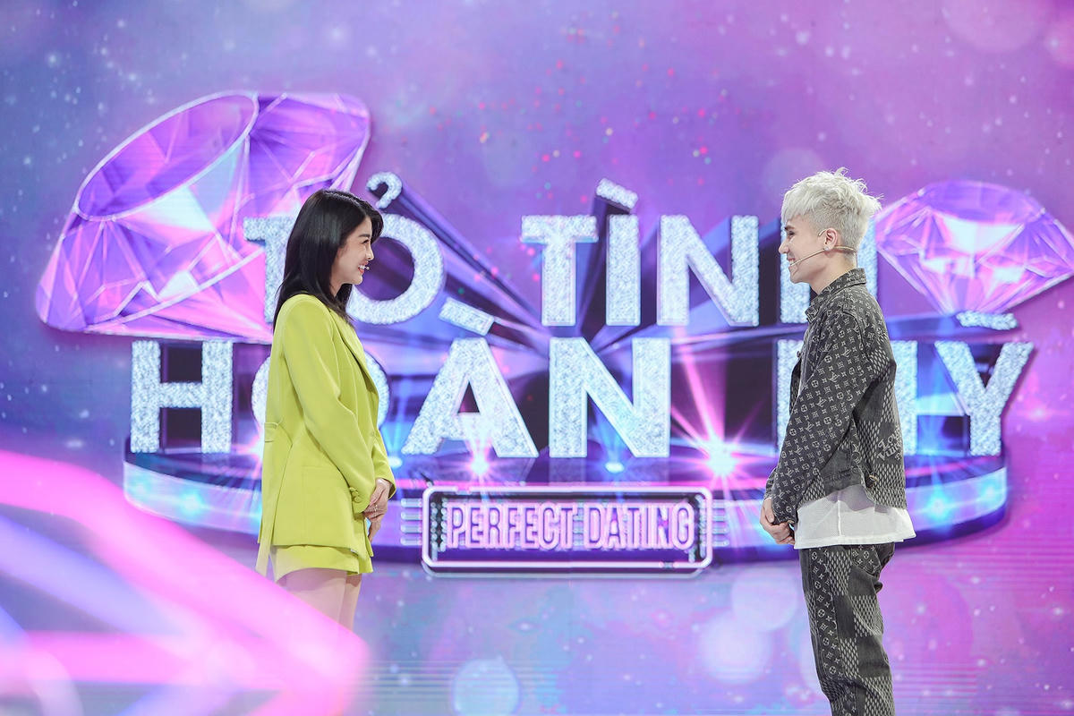 Phương Đông khá ngại ngùng khi đối mặt với người con gái khiến trái tim anh rung động. Ảnh: Perfect Universe.