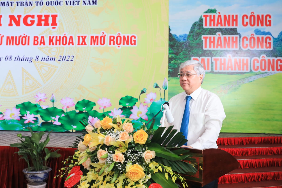 Bí thư Trung ương Đảng, Chủ tịch UBTƯ MTTQ Việt Nam Đỗ Văn Chiến phát biểu bế mạc Hội nghị. Ảnh: Quang Vinh.