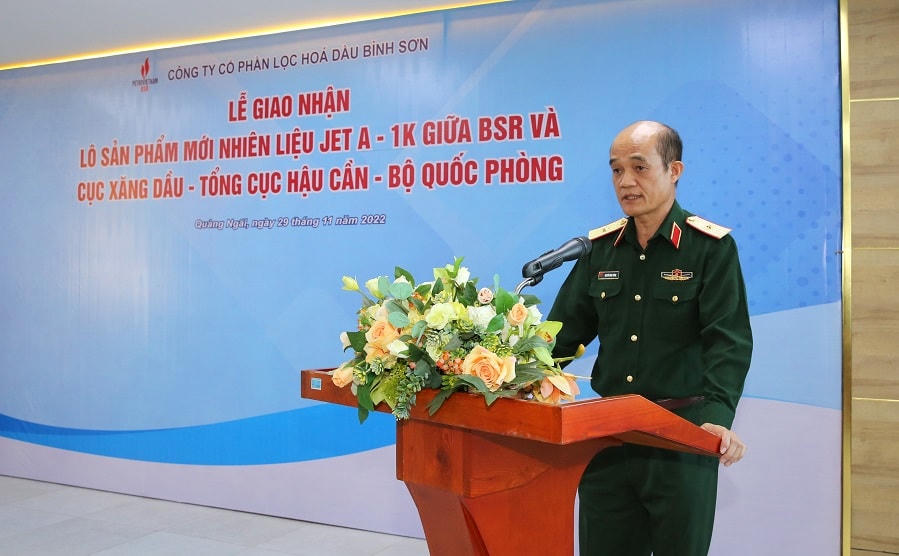 Thiếu tướng Nguyễn Hùng Thắng - Phó Chủ nhiệm, Tham mưu trưởng Tổng cục Hậu cần phát biểu tại buổi lễ.