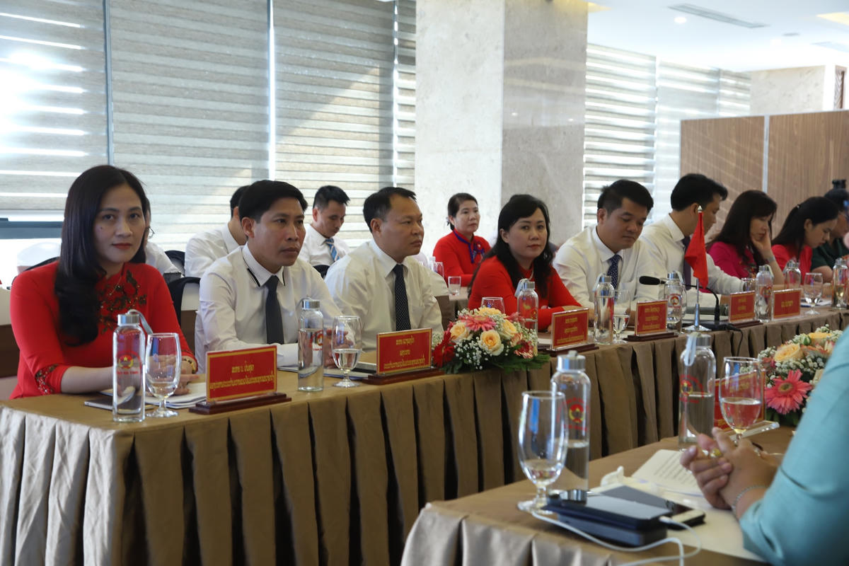 Hội đàm Mặt trận Hà Tĩnh và Khăm Muồn 