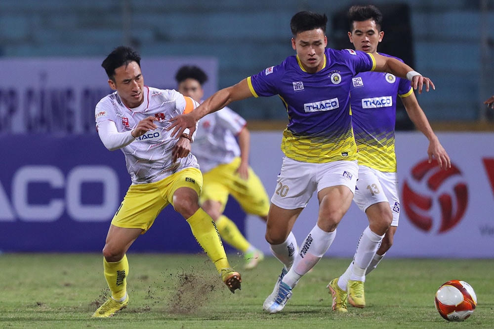 Hà Nội FC sẽ hướng tới chiến thắng trước Hải Phòng để trở lại ngôi đầu.