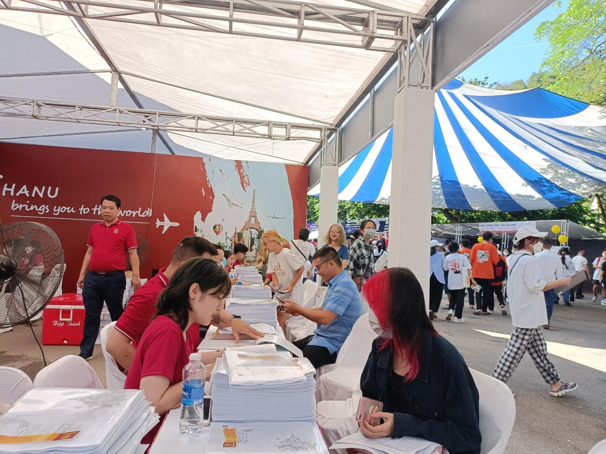 Các trường tư vấn thí sinh lựa chọn ngành học trong Ngày hội tư vấn xét tuyển đại học, cao đẳng năm 2022 do Bộ GDĐT tổ chức mới đây.