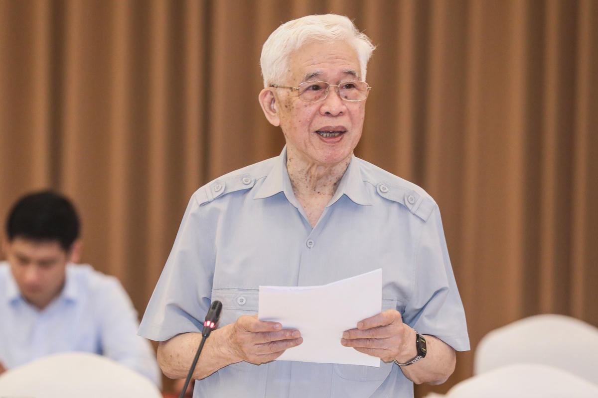 Ông Lù Văn Que, Ủy viên Đoàn Chủ tịch UBTƯ MTTQ Việt Nam phát biểu. Ảnh: Quang Vinh.