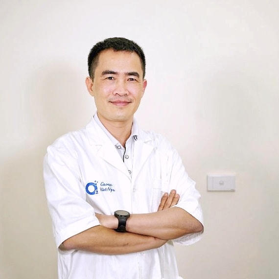 Thượng tá, BS Nguyễn Huy Hoàng.