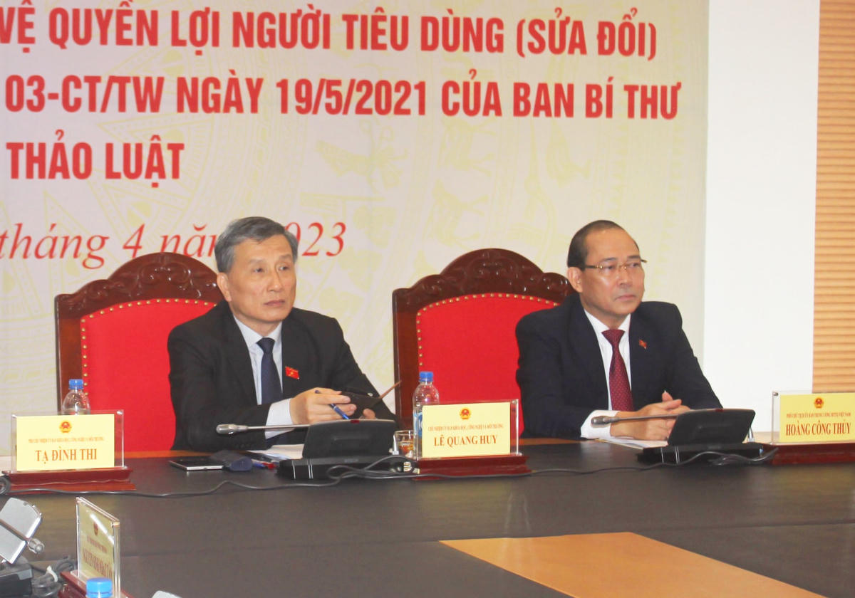 Chủ trì Hội thảo.