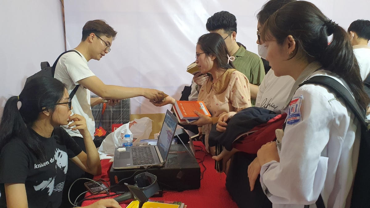 [ẢNH] Nam Định: Mở hội sách, ‘phục hưng’ văn hóa đọc