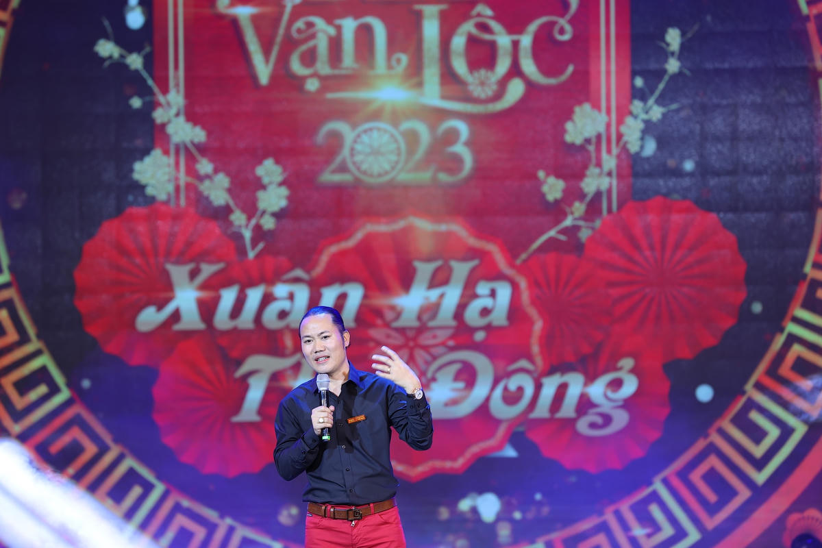 Tổng đạo diễn chương trình Tết vạn lộc 2023 Nguyễn Công Vượng