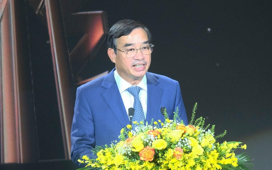 Chủ tịch UBND TP Đà Nẵng Lê Trung Chinh phát biểu chào mừng.