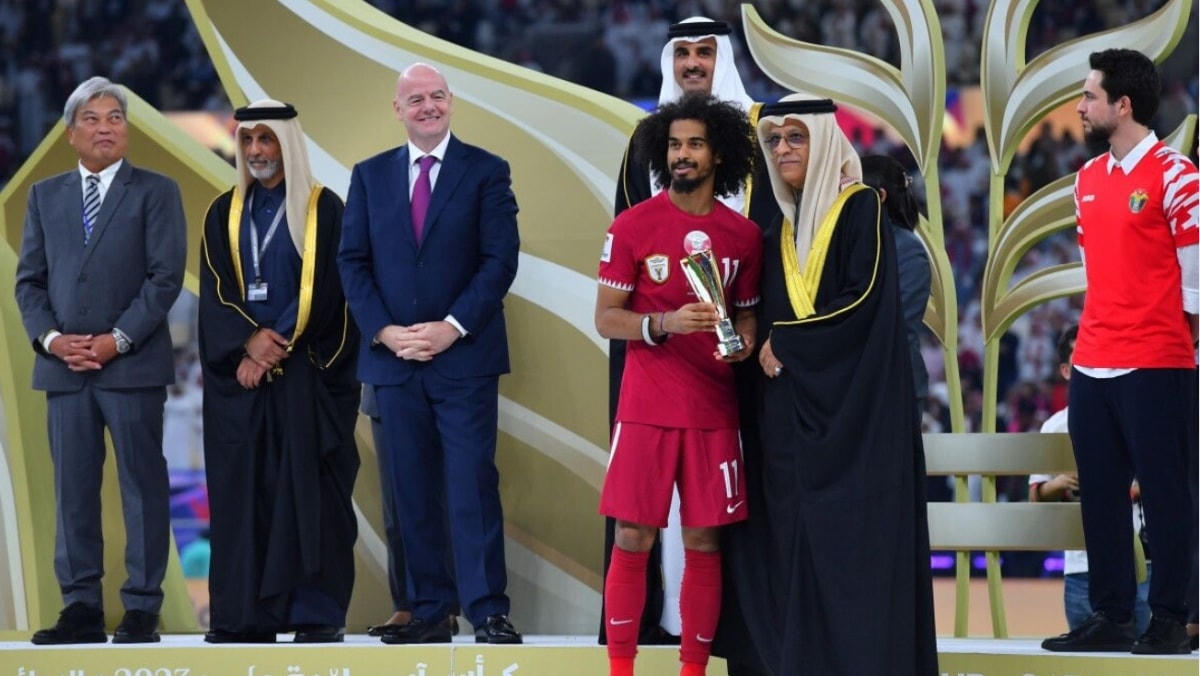 akram afif lap hat-trick kho tin truoc jordan, qatar vo dich asian cup 2023 hinh anh 37