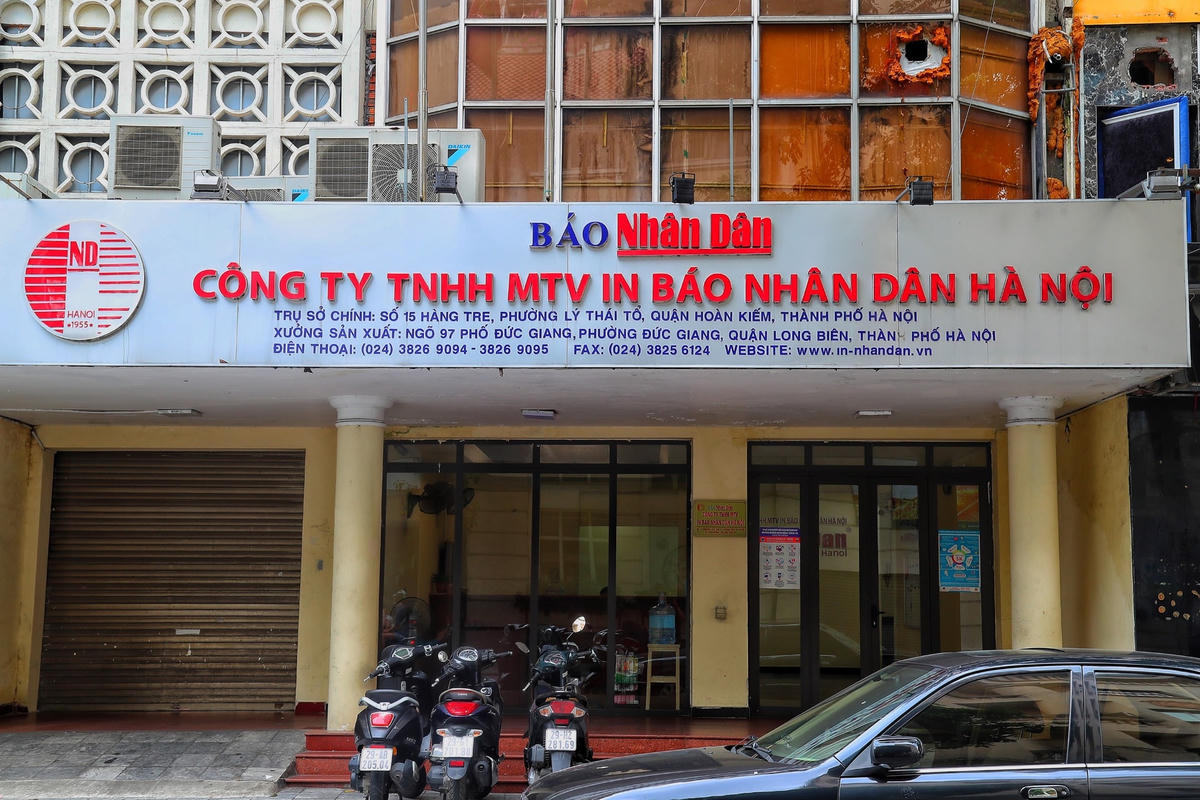 Công ty In báo Nhân dân tại 15 Hàng Tre (quận Hoàn Kiếm).