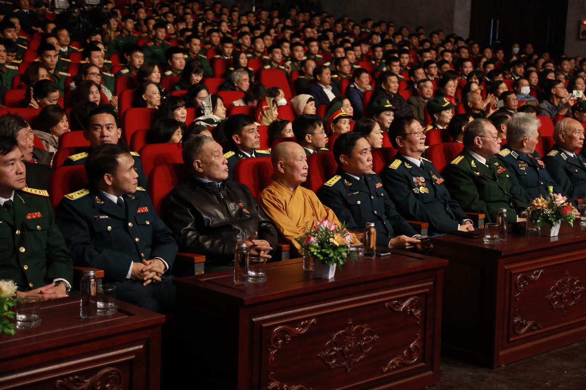 Các đại biểu tham dự chương trình
