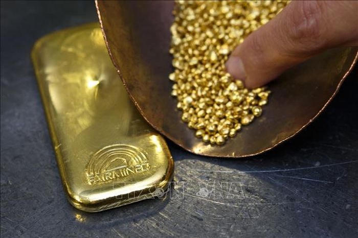 Giá vàng giảm sâu do chịu nhiều áp lực từ đồng USD. Ảnh minh họa