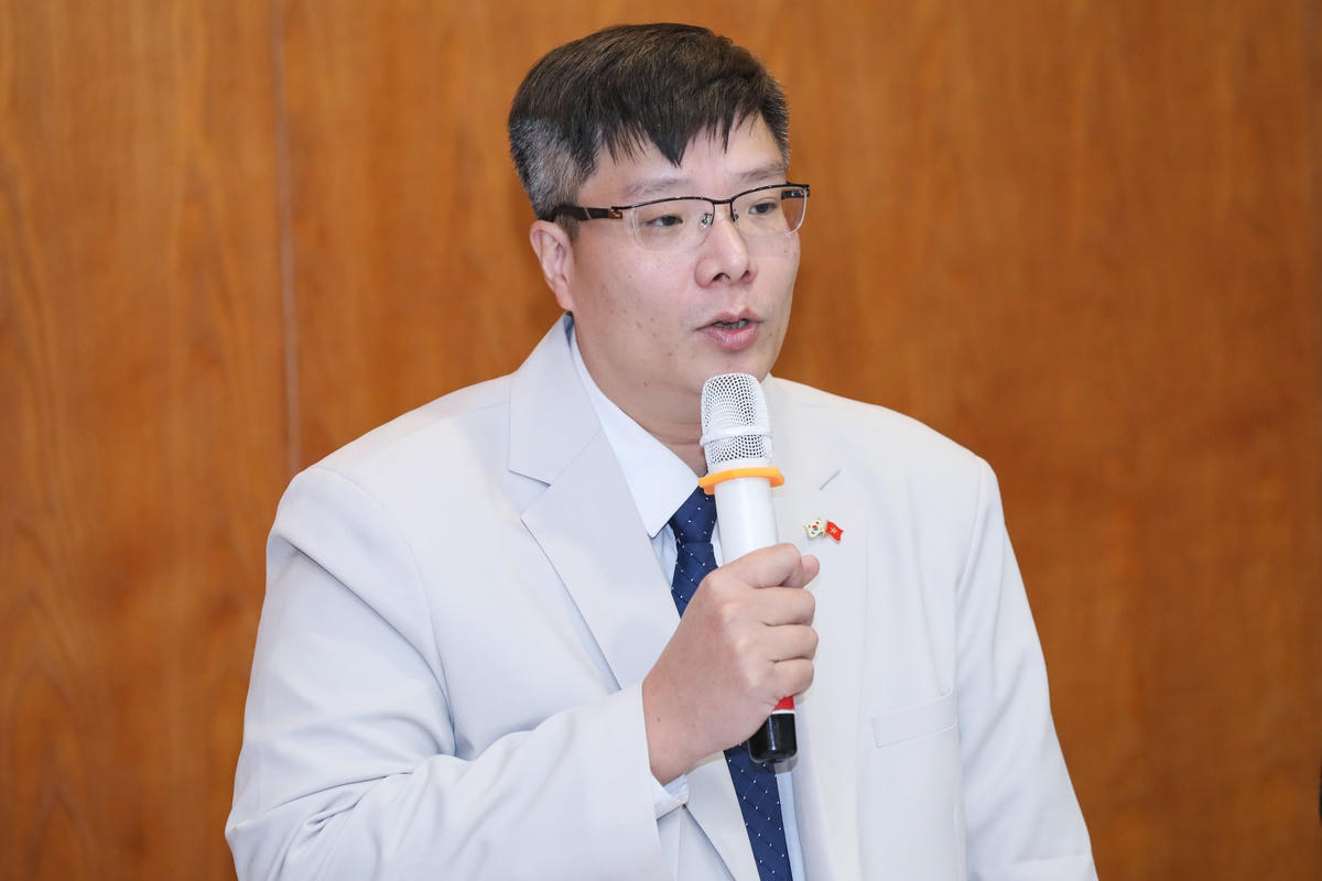 Ông Trần Hải Linh, Chủ tịch Hiệp hội Doanh nhân & Đầu tư Việt Nam – Hàn Quốc phát biểu. Ảnh: Quang Vinh.
