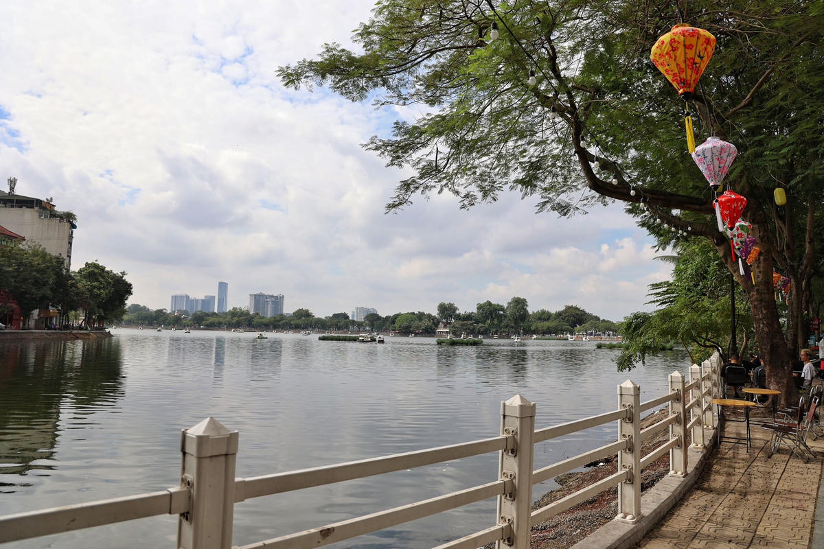 Đặc biệt, với thế mạnh hiện có là các quán nhà hàng kinh doanh dịch vụ ẩm thực đã phát triển nhiều năm qua, địa phương sẽ kết hợp tổ chức các hoạt động ẩm thực, văn hóa, nghệ thuật đường phố vào ngày cuối tuần, các dịp lễ hội.