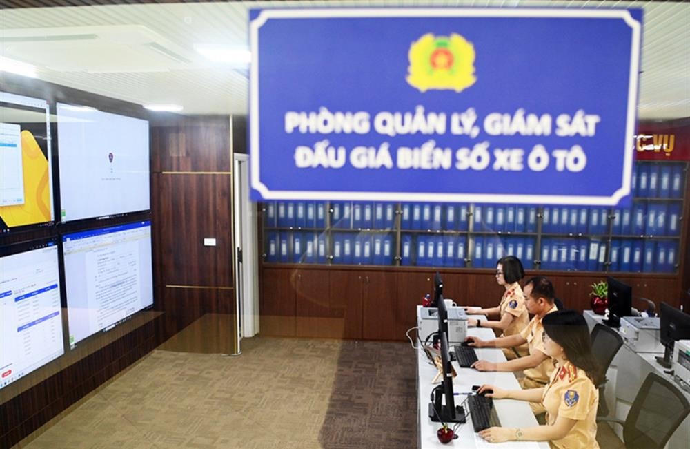 Các đơn vị nghiệp vụ sẽ giám sát chặt chẽ các buổi đấu giá biển số ô tô qua Hệ thống quản lý đấu giá.  Ảnh: BCA.