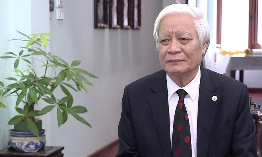 Tiến sĩ Nguyễn Viết Chức.