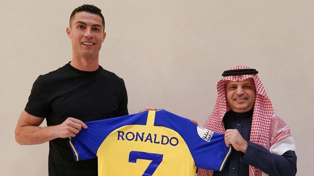 Ronaldo sẽ nhận mức lương 200 triệu euro/năm. (Nguồn: Al-Nassr).