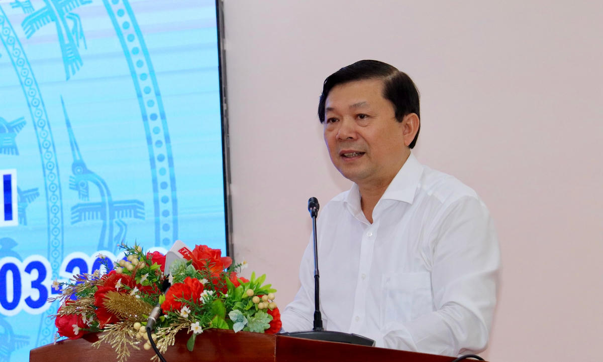 Phó Chủ tịch Uỷ ban Trung ương MTTQ Việt Nam Nguyễn Hữu Dũng phát biểu chỉ đạo.