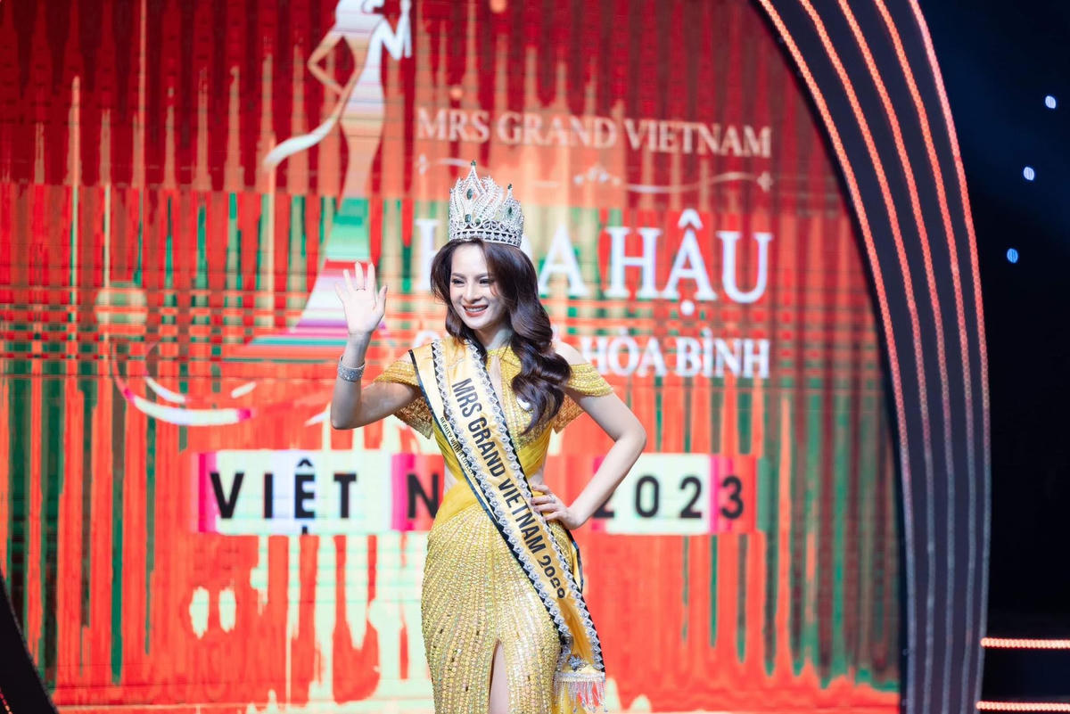 Hoa hậu Quý bà Hoà bình 2023 Đoàn Thị Thu Hằng sẽ tham gia nhiều hoạt động vì cộng đồng trong thời gian tới. (ảnh: Vũ Toàn).