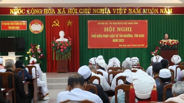 Quang cảnh hội nghị tuyên truyền, phổ biến pháp luật về tín ngưỡng, tôn giáo năm 2022.
