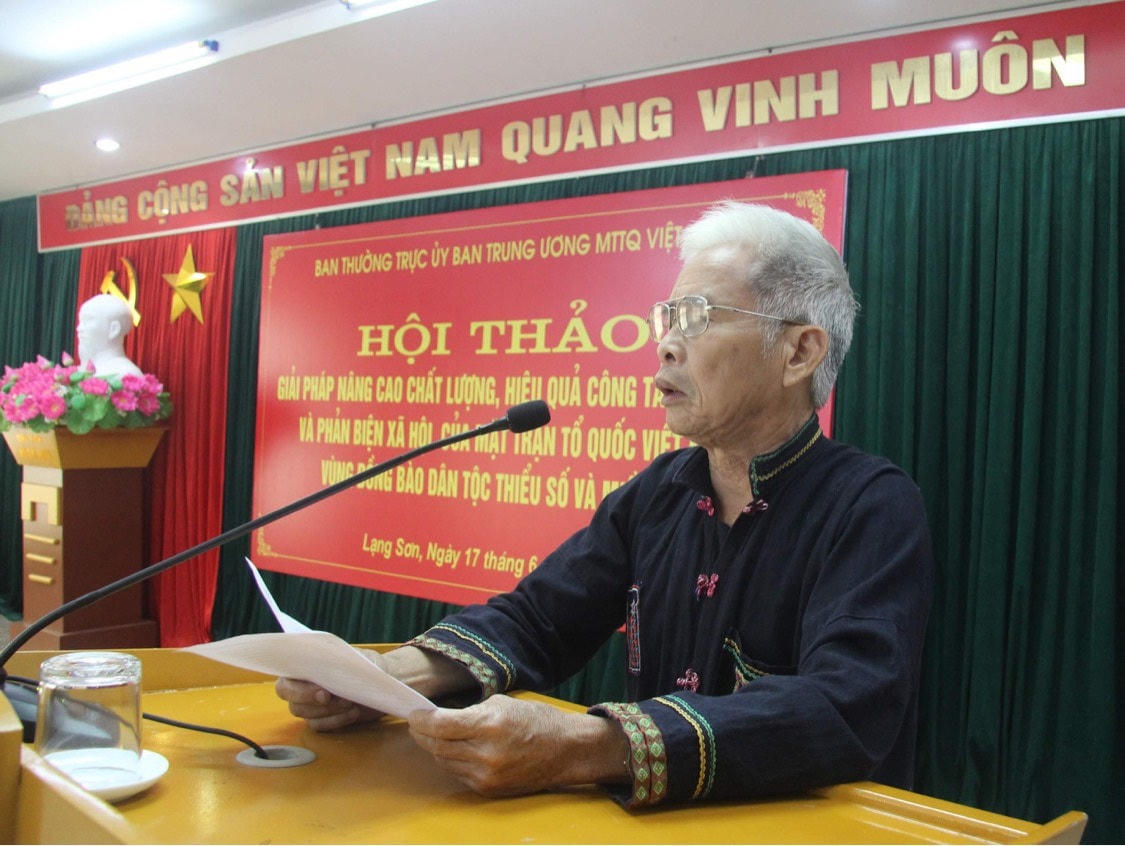 Các đại biểu đóng góp ý kiến tại Hội thảo. Ảnh: Hoàng Huấn.