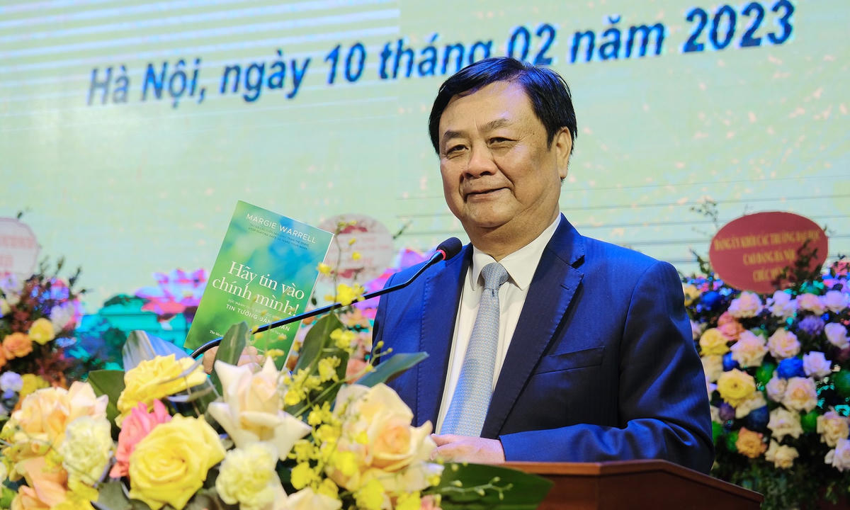 Bộ trưởng Bộ Nông nghiệp và Phát triển nông thôn Lê Minh Hoan phát biểu tại buổi lễ.