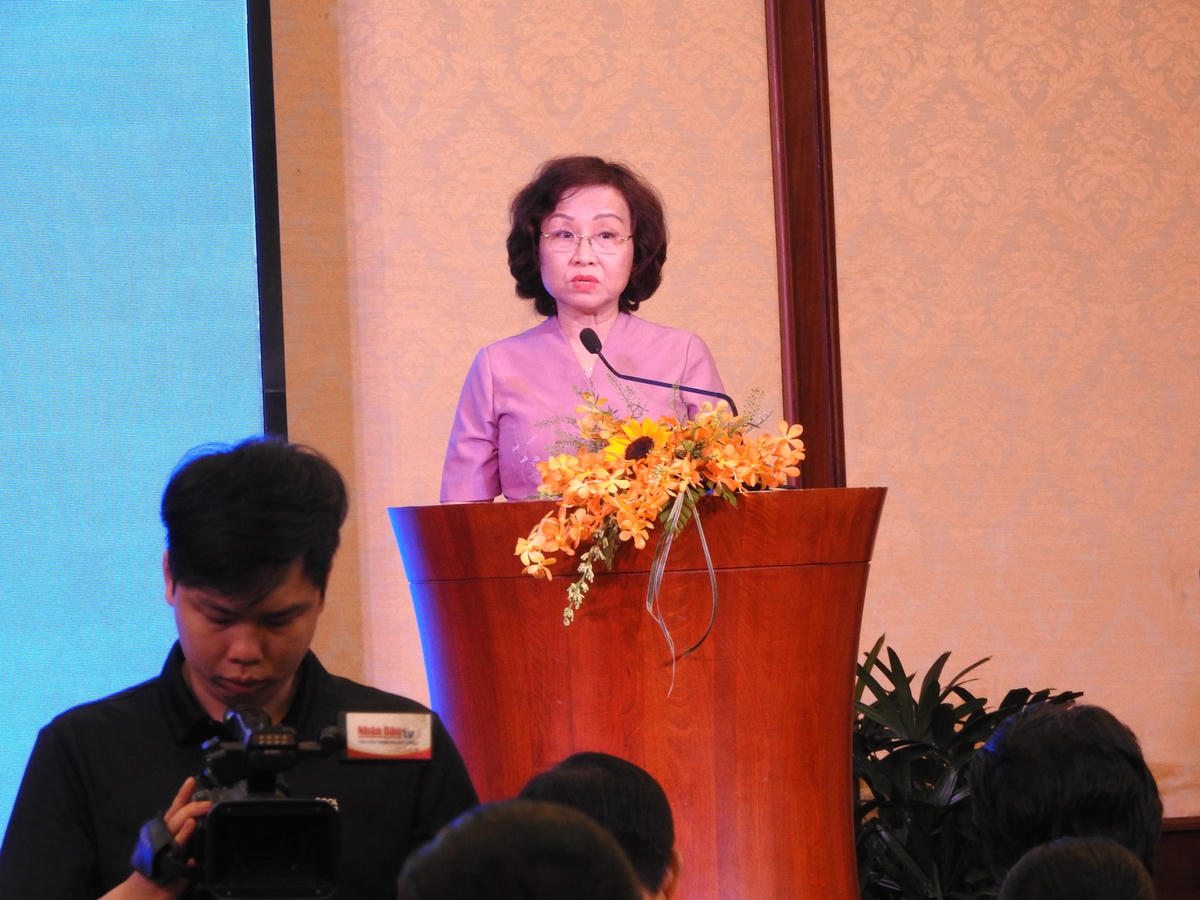 Phó Chủ tịch UBND TP Đà Nẵng Ngô Thị Kim Yến phát biểu tại buổi họp báo. Ảnh: Thanh Tùng.