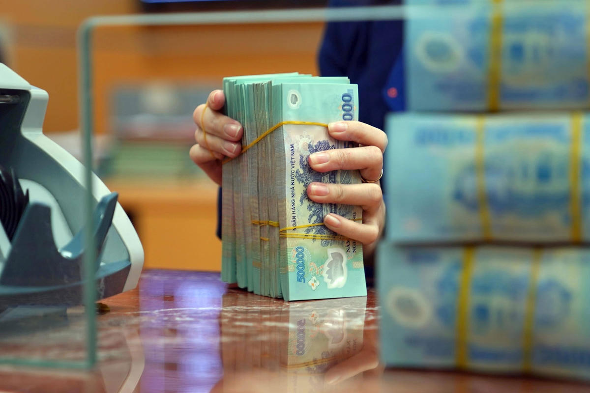 Lãi suất trước áp lực tăng