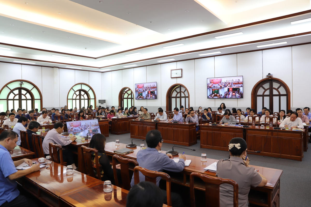 Các đại biểu dự Hội nghị.